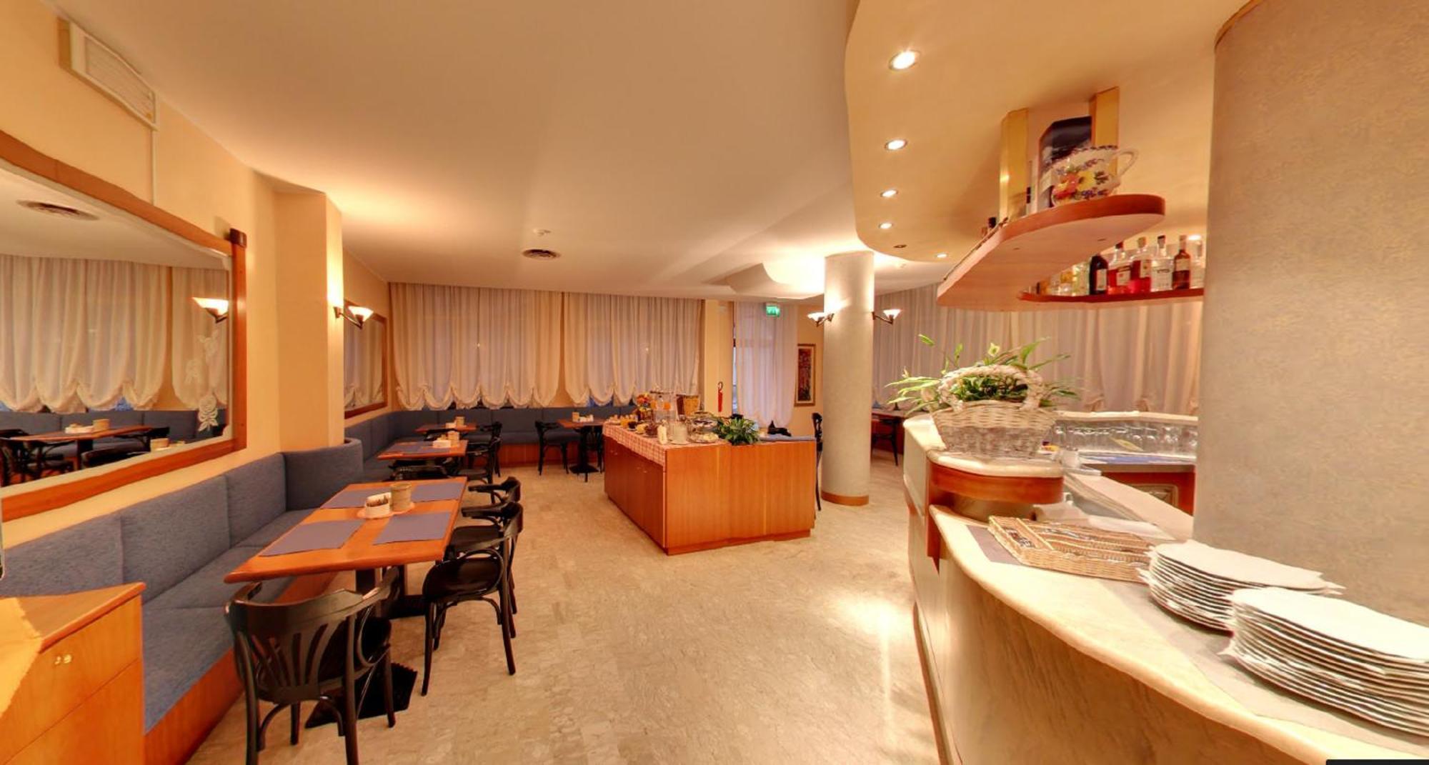 Hotel Rosa 3*