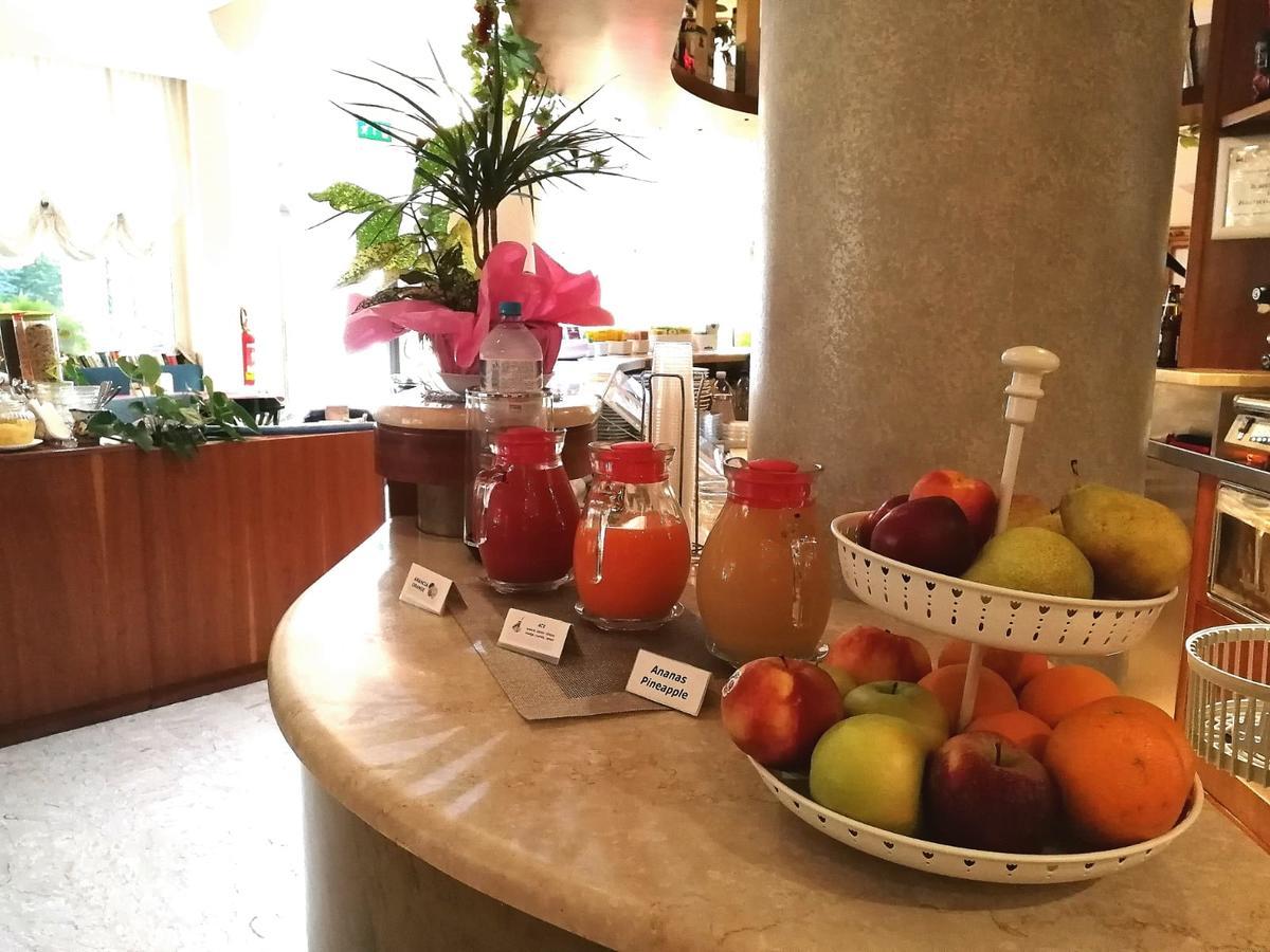 Rosa Hotel